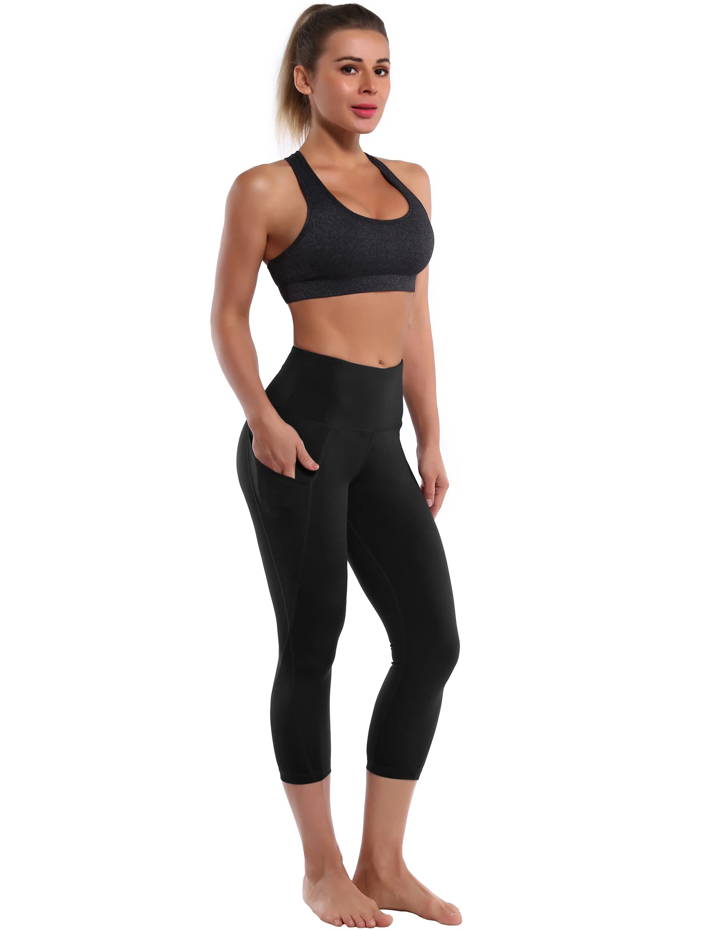 19" High Waist Side Pockets Capris black_Running