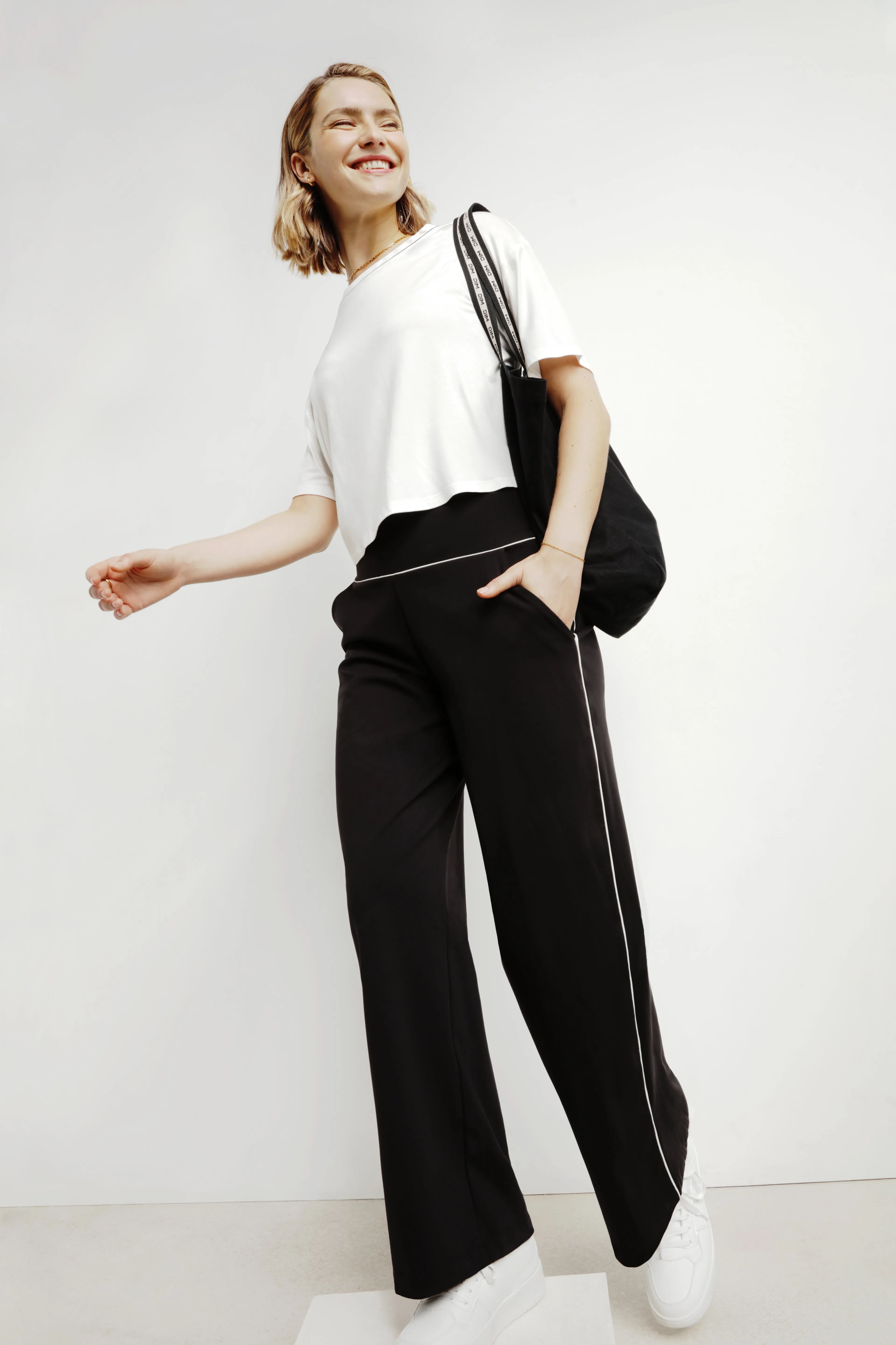 Pantalon de sport large pour femme en jersey stretch Noir Dim Move